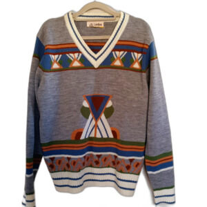 London Fog L  tribal western V neck vintage aztec man
